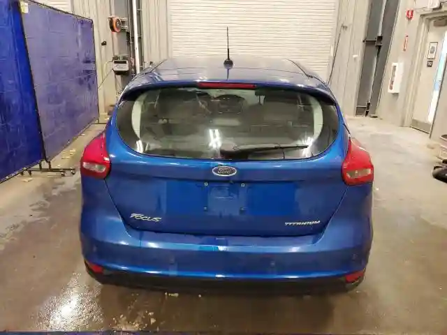 1FADP3N2XJL284266 2018 FORD FOCUS-5