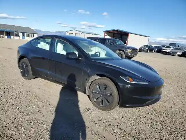 5YJ3E1EB7SF078939 2025 TESLA MODEL 3-3