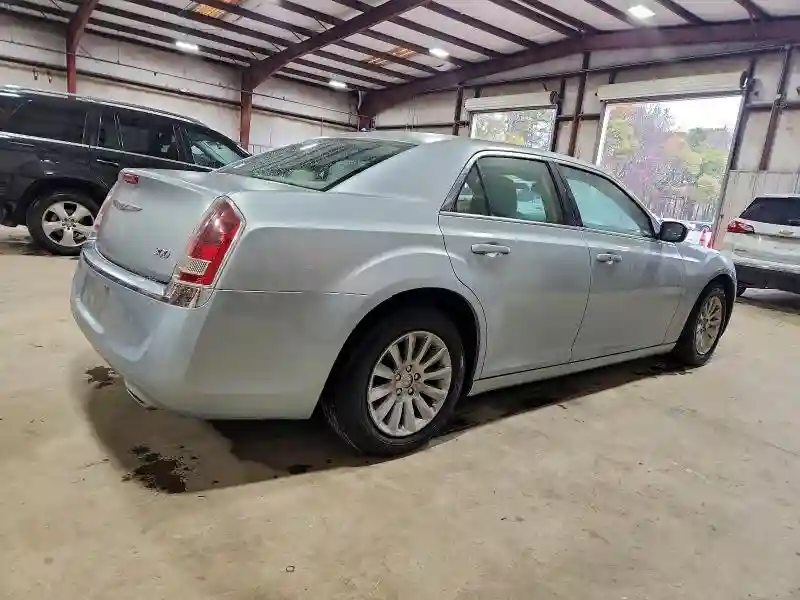 2C3CCAAG6DH697413 2013 CHRYSLER 300-2