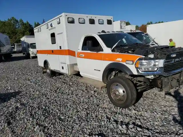 3C7WRKCL5KG646671 2019 RAM 4500-3