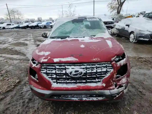 KMHRB8A33SU378426 2025 HYUNDAI VENUE-4