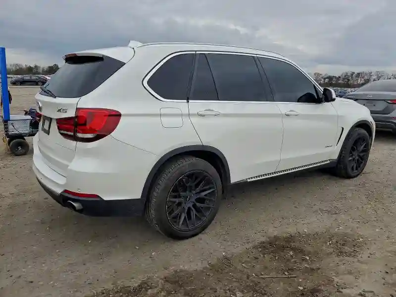 5UXKR0C5XH0U51937 2017 BMW X5-2