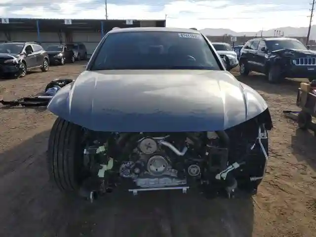 WA1B4AFY9S2053569 2025 AUDI SQ5-4