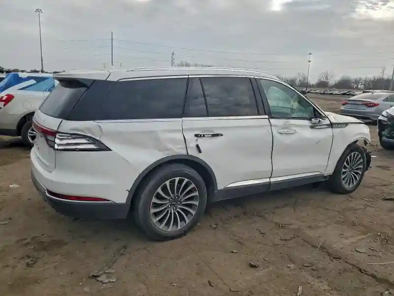 5LM5J7WC1PGL02064 2023 LINCOLN AVIATOR-2