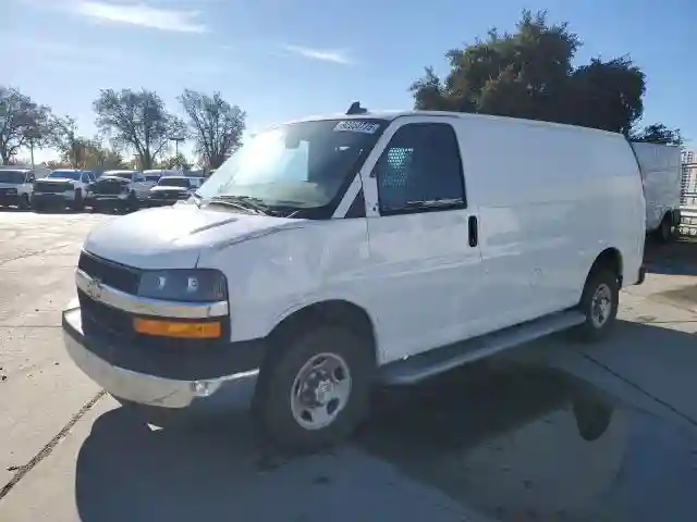 1GCWGAFP8P1127759 2023 CHEVROLET EXPRESS-0