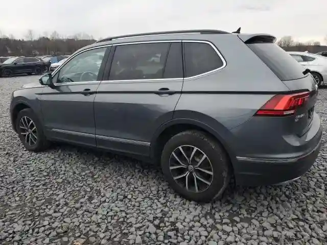 3VV2B7AX8MM090638 2021 VOLKSWAGEN TIGUAN-1