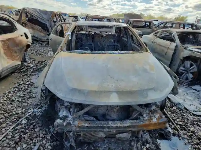 3FADP0L38BR264479 2011 FORD FUSION-4
