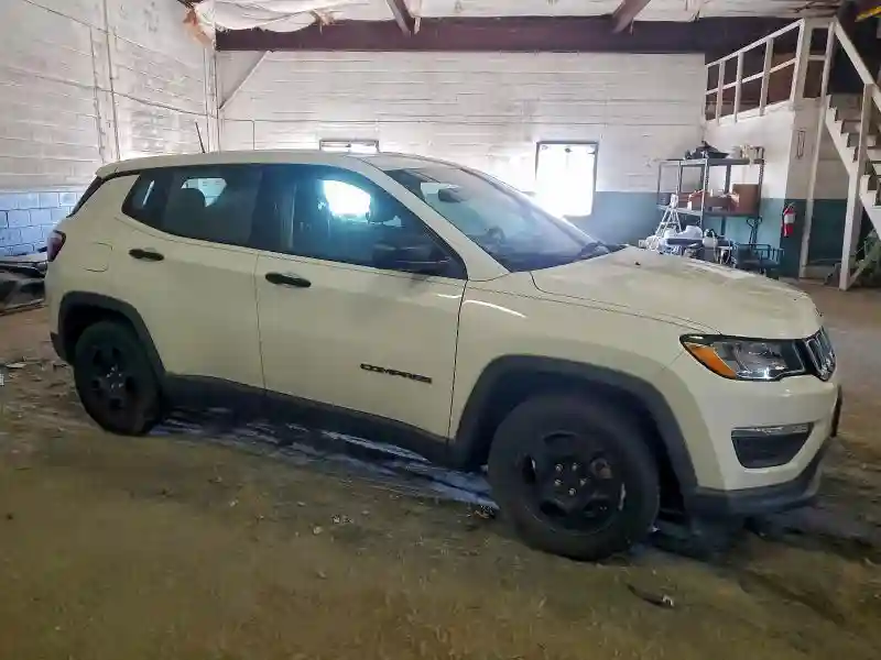 3C4NJCABXLT118200 2020 JEEP COMPASS-3