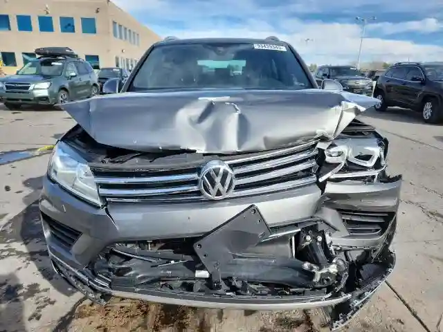 WVGRF7BP2HD001871 2017 VOLKSWAGEN TOUAREG-4