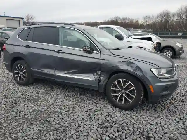 3VV2B7AX8MM090638 2021 VOLKSWAGEN TIGUAN-3