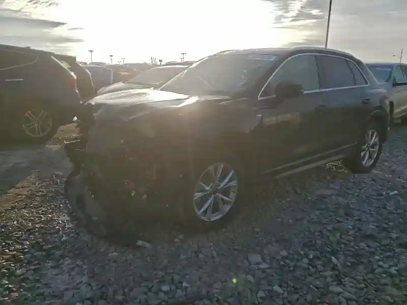 WA1DECF35R1123171 2024 AUDI Q3-0