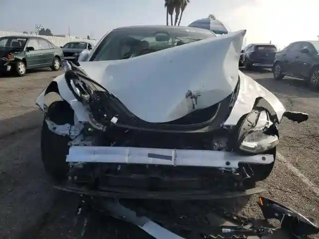 5YJ3E1EA7PF623648 2023 TESLA MODEL 3-4