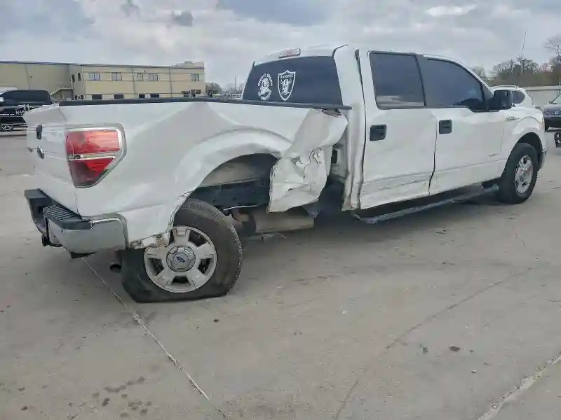 1FTFW1CT8DFE08401 2013 FORD F-150-2