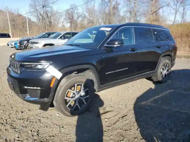 1C4RJKBG5S8685997 2025 JEEP GRAND CHEROKEE-0