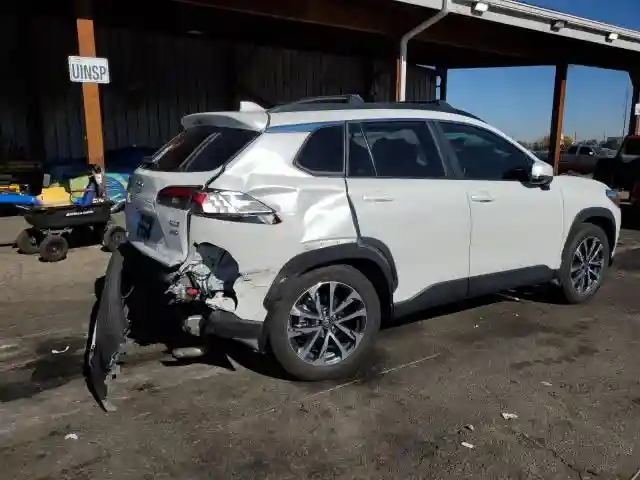 7MUDAABG6RV114096 2024 TOYOTA COROLLA CR-2