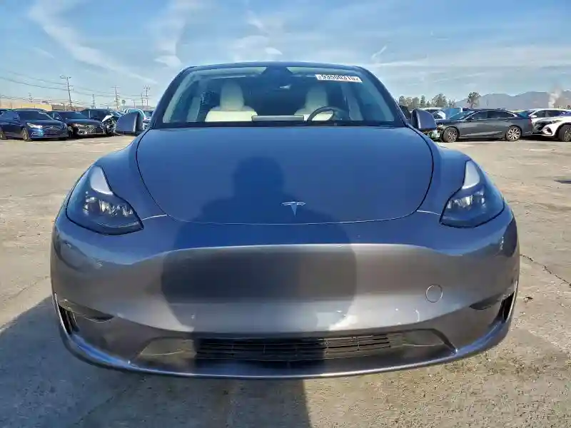 7SAYGDEE2SF279176 2025 TESLA MODEL Y-4