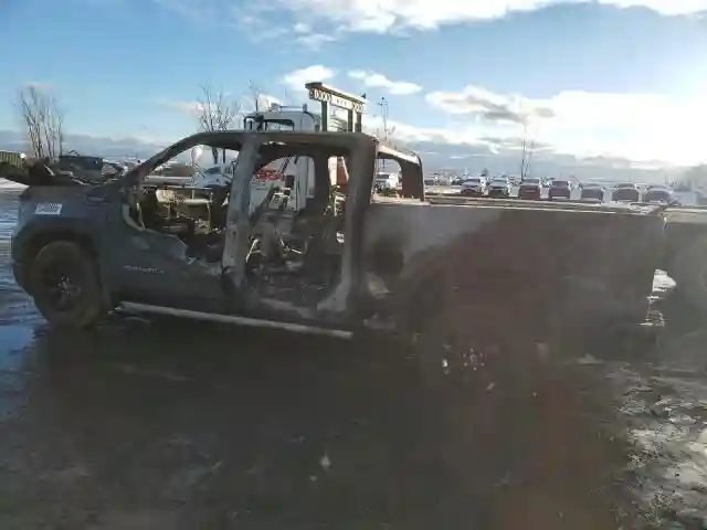 1GTUUHEL9PZ247370 2023 GMC SIERRA-1