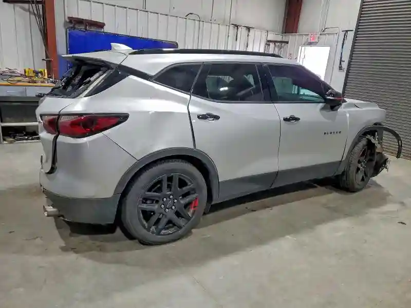 3GNKBHRS1MS567118 2021 CHEVROLET BLAZER-2