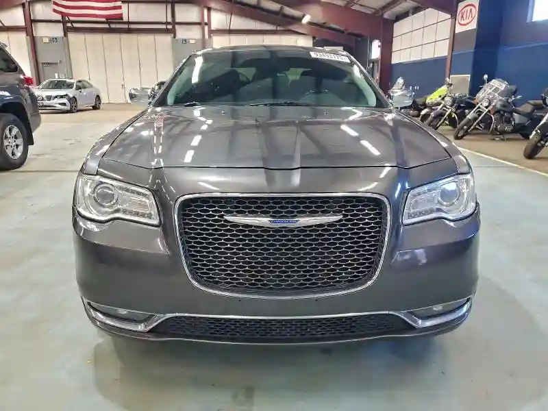 2C3CCAKG0KH534364 2019 CHRYSLER 300-4