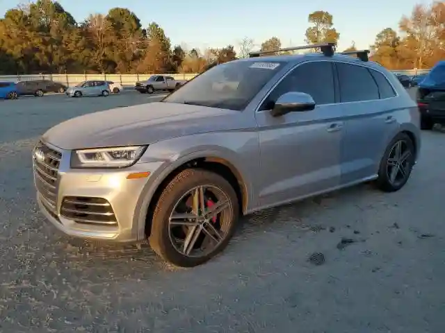 WA1B4AFY6K2001008 2019 AUDI SQ5-0