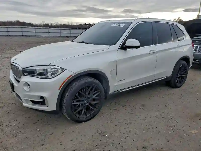 5UXKR0C5XH0U51937 2017 BMW X5-0