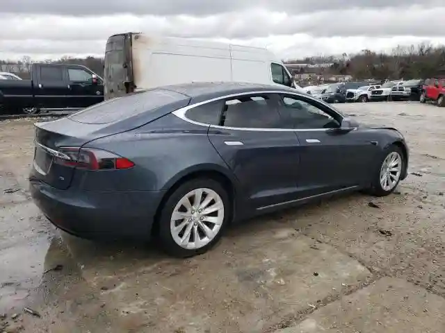 5YJSA1E1XHF210860 2017 TESLA MODEL S-2