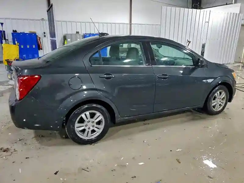 1G1JC5SH4F4181206 2015 CHEVROLET SONIC-2