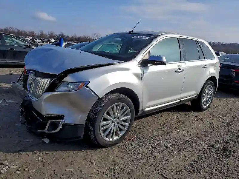 2LMDJ6JKXEBL06386 2014 LINCOLN TOWNHOUSE MKX-0