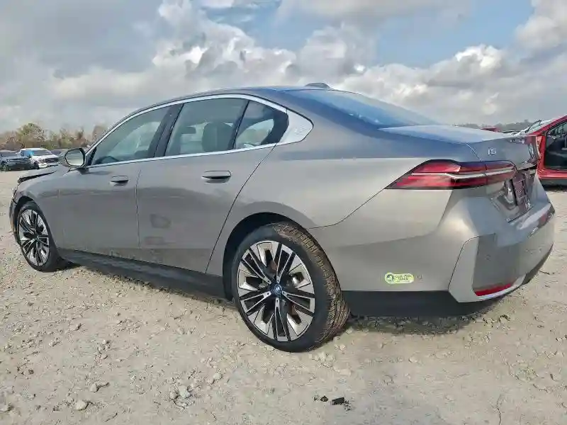 WBY13HG09SCT34897 2025 BMW I5 XDRIVE-1