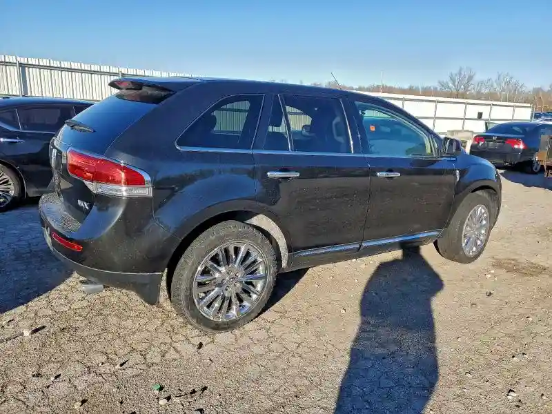 2LMDJ6JK8BBJ13049 2011 LINCOLN MKX-2