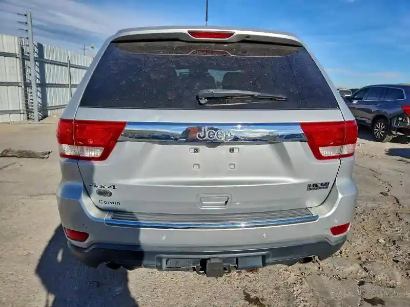 1C4RJFCT7CC203340 2012 JEEP GRAND CHEROKEE-5