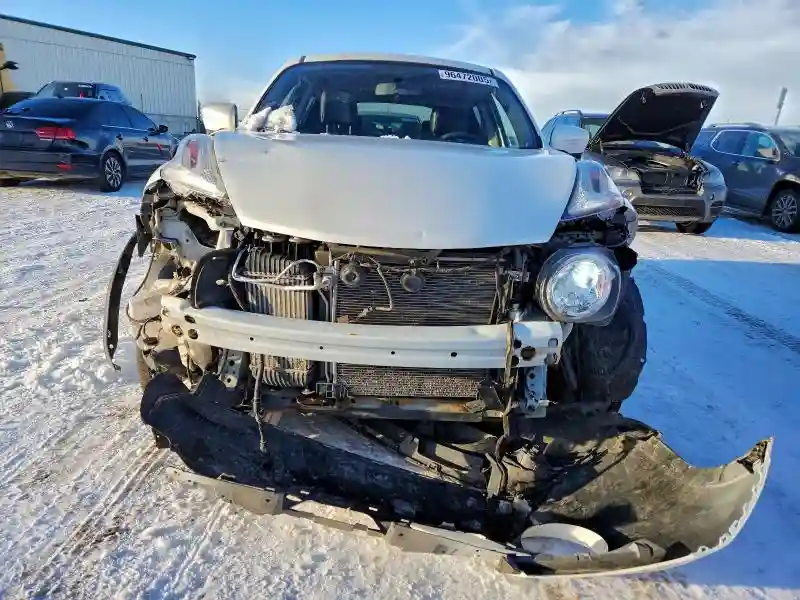 JN8AF5MV5GT653572 2016 NISSAN JUKE-4