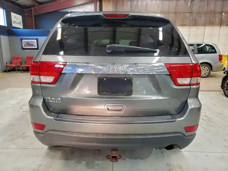 1C4RJFAG8CC343323 2012 JEEP GRAND CHEROKEE-5