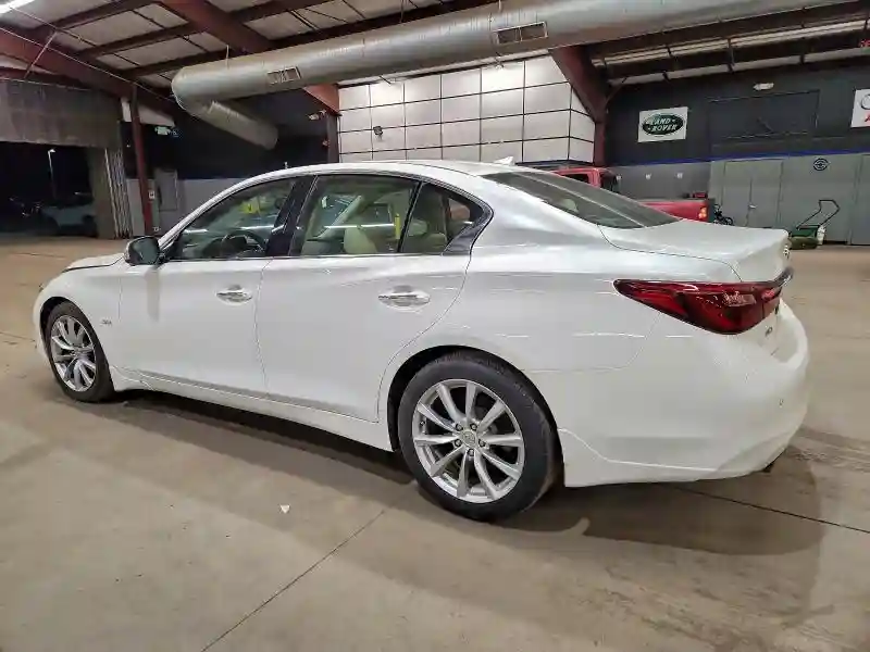 JN1EV7AR0JM435983 2018 INFINITI Q50-1