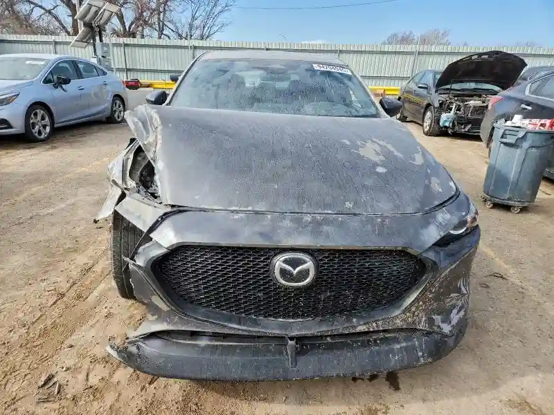 JM1BPBYYXS1755714 2025 MAZDA 3 CARBON T-4