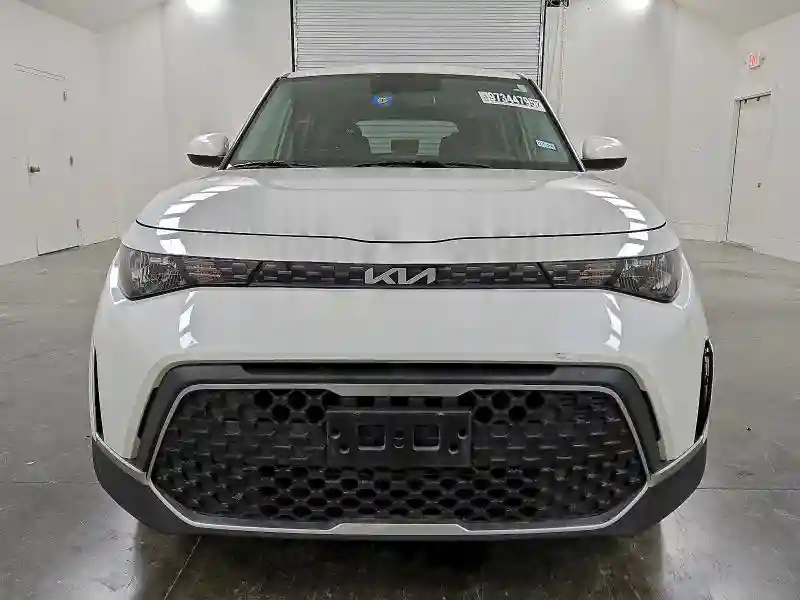 KNDJ23AU5P7885430 2023 KIA SOUL-4