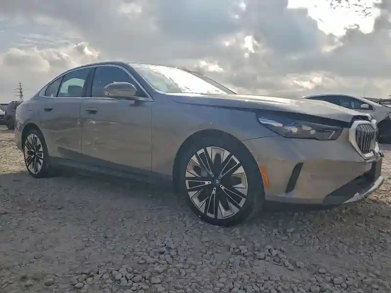 WBY13HG09SCT34897 2025 BMW I5 XDRIVE-3