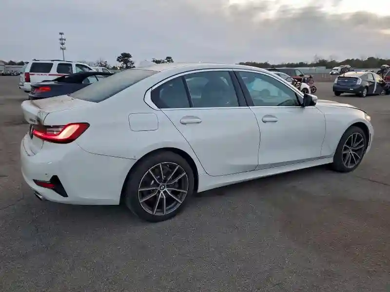 3MW5R7J03M8C08790 2021 BMW 3 SERIES-2