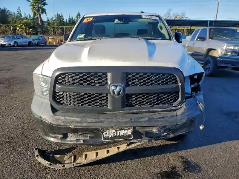 3C6JR6DG5HG671957 2017 RAM 1500-4