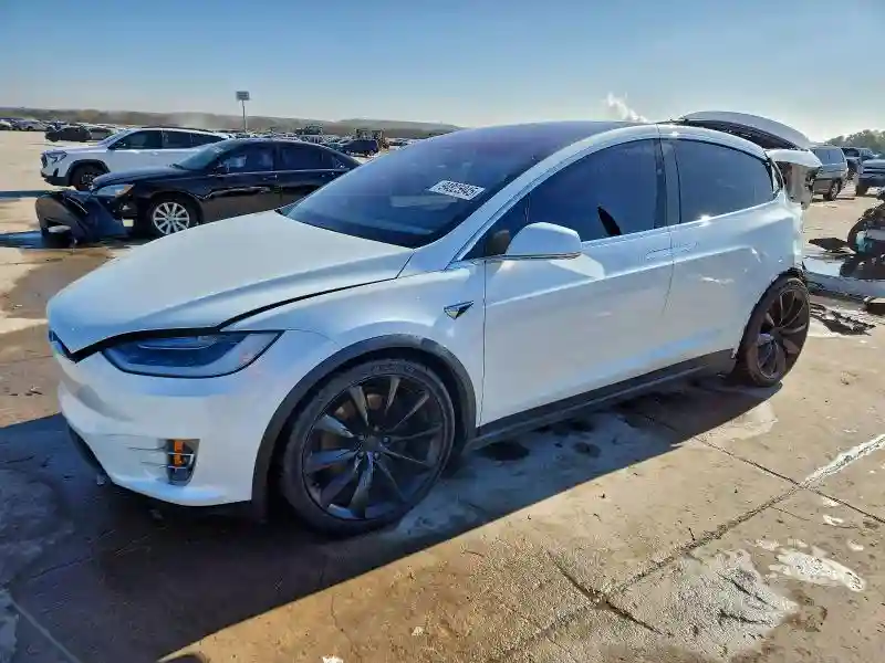 5YJXCAE2XJF132644 2018 TESLA MODEL X-0