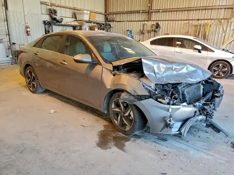 KMHLN4AJ0PU068472 2023 HYUNDAI ELANTRA-3