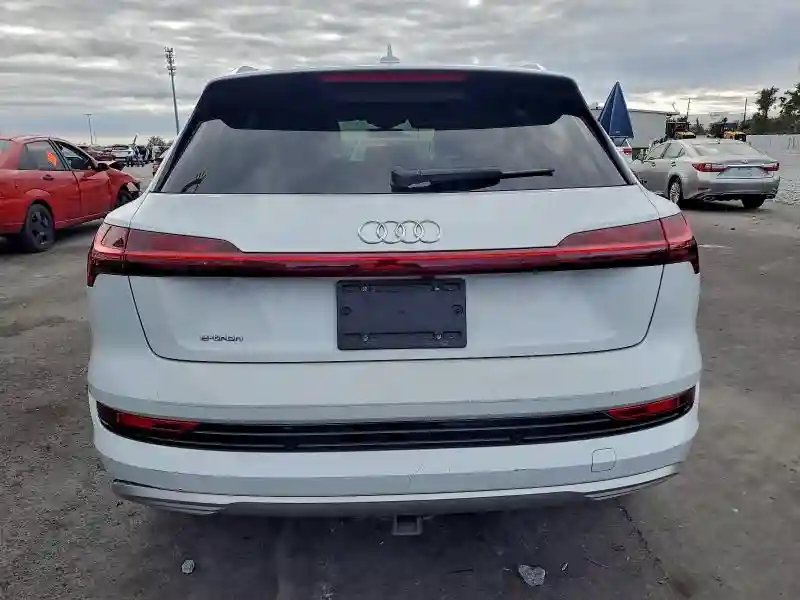 WA1VABGE5KB018110 2019 AUDI E-TRON-5