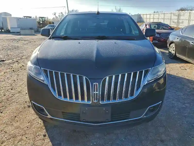 2LMDJ6JK8BBJ13049 2011 LINCOLN MKX-4