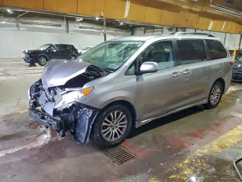 5TDYZ3DC5JS930232 2018 TOYOTA SIENNA-0