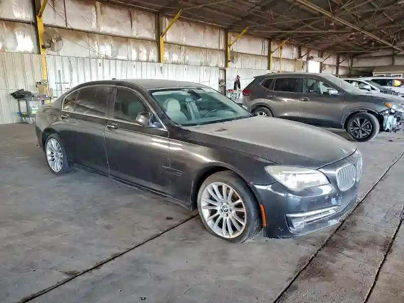 WBAYF8C59DD140065 2013 BMW 7 SERIES-3