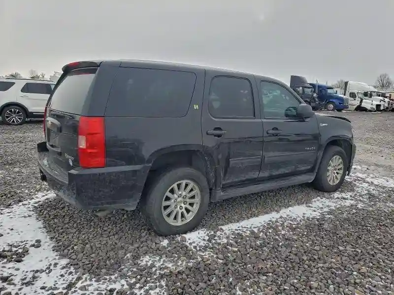 1GNUKDDJ2AR177837 2010 CHEVROLET TAHOE-2