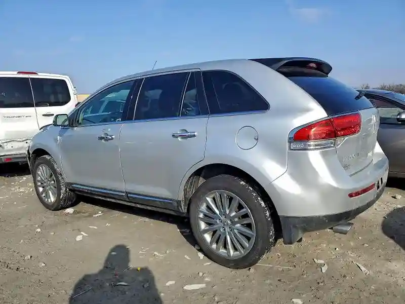 2LMDJ6JKXEBL06386 2014 LINCOLN TOWNHOUSE MKX-1