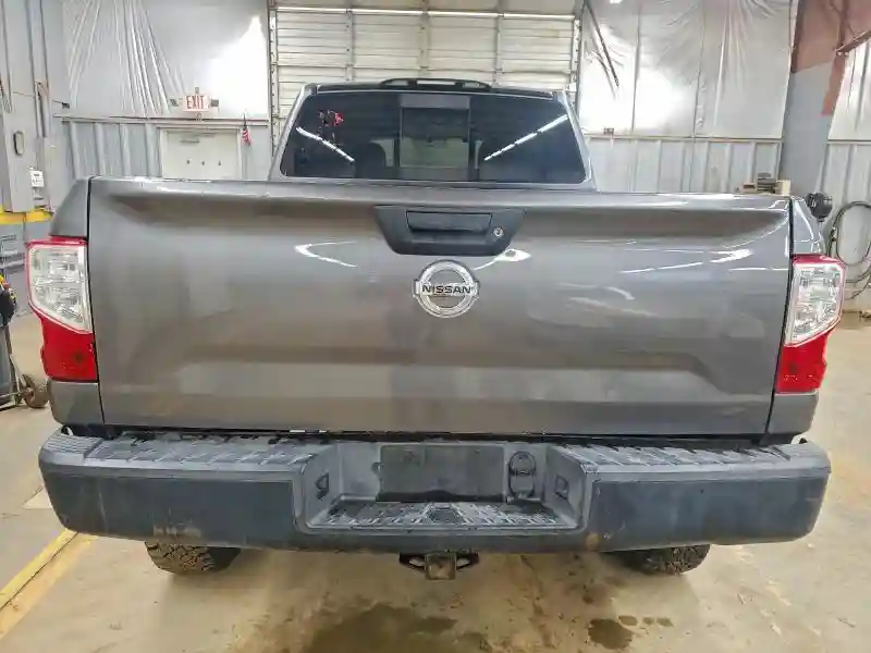 1N6BA1F31HN526226 2017 NISSAN TITAN-5