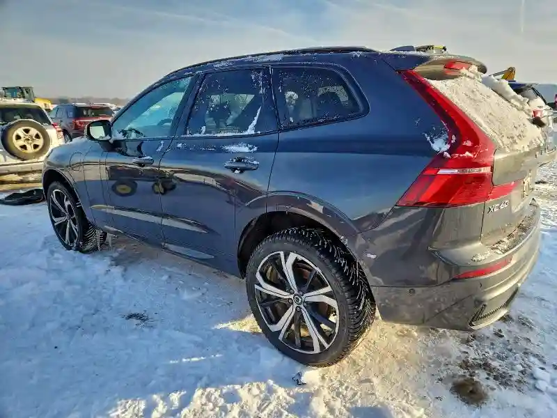YV4BR0DM2N1953805 2022 VOLVO XC60 T8 RE-1