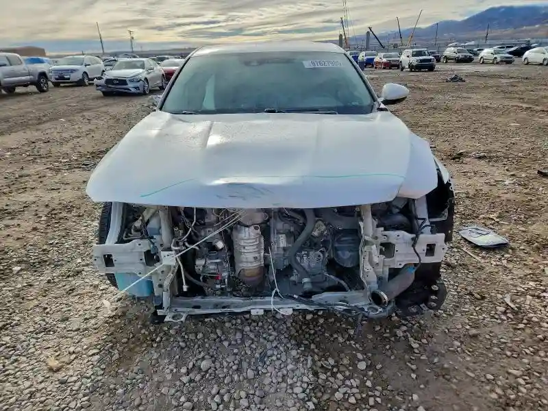 1HGCV1F10JA220417 2018 HONDA ACCORD-4